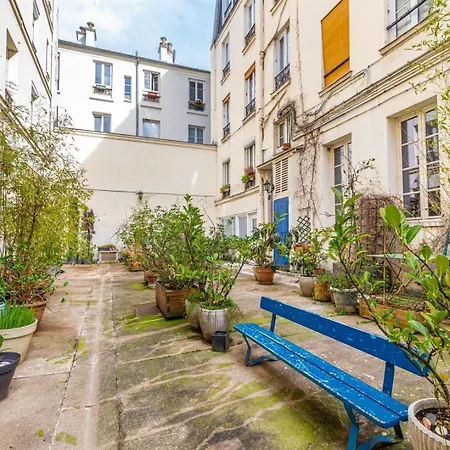 Guestready - Parisian Romance In A Chic Hideaway Apartment